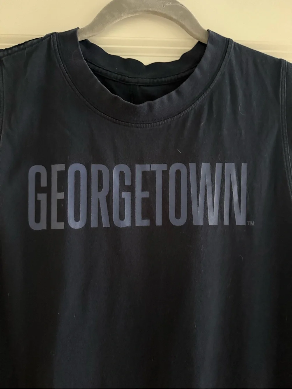 Lululemon Georgetown navy blue tank - size 8